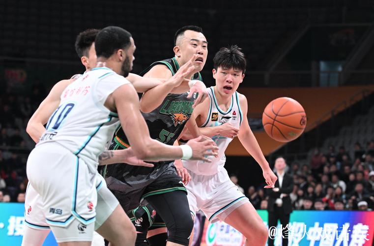 韩德君16+12辽宁胜广东 山西8人上双大胜吉林