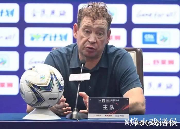 拿下“典型德比” 斯卢茨基直言上海申花赢在……